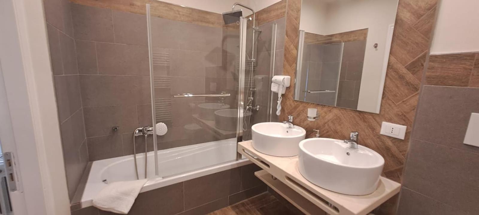 Chez Tata' - Sce Tata Bed and Breakfast Rossano Stazione Buitenkant foto